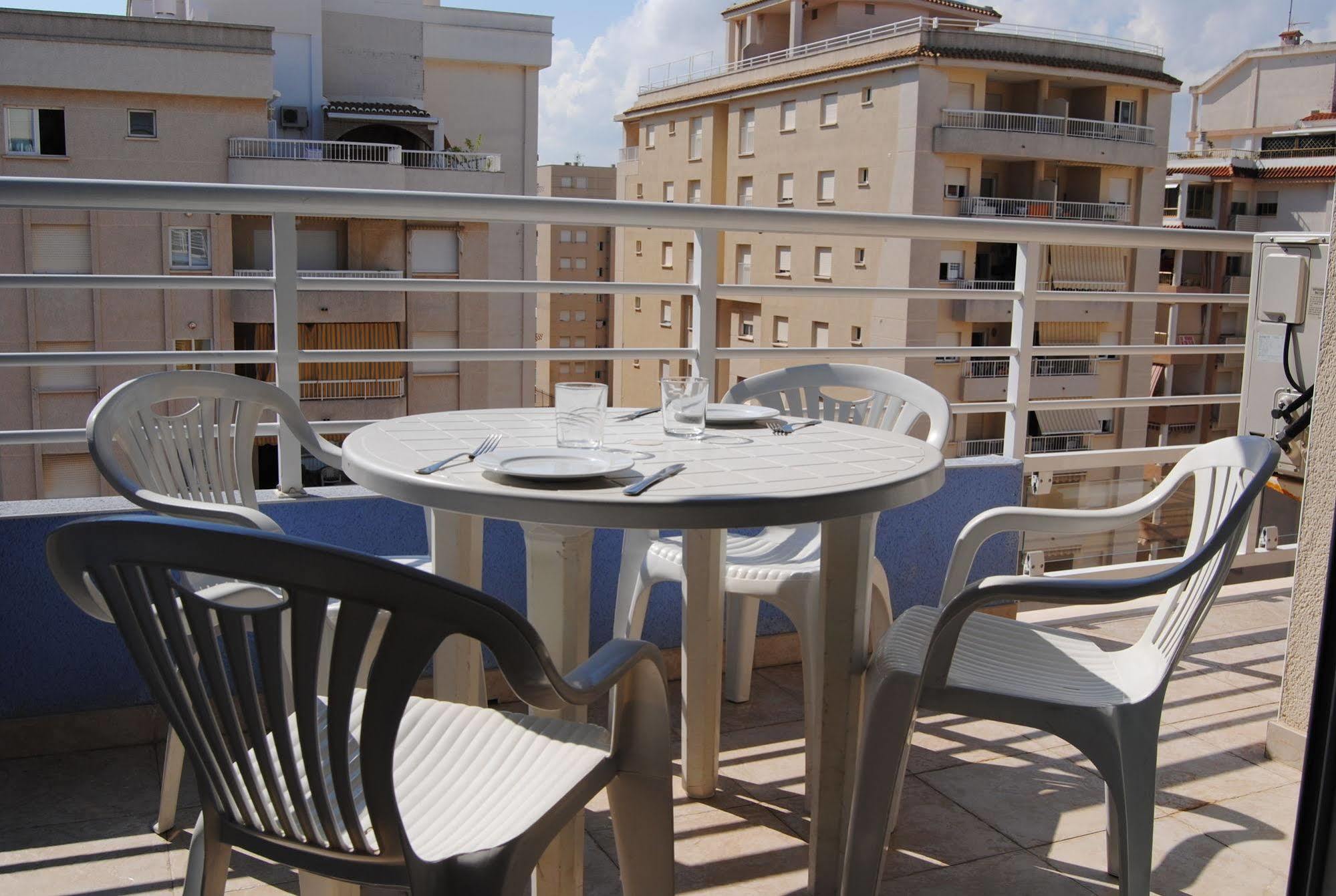 Apartamentos Marblau Peredamar-Julio Y Agosto Solo Familias Gandía Exterior foto